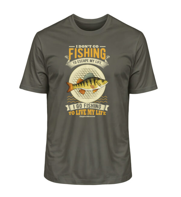 I Don’t Go Fishing to Escape My Life – Unisex Iconic T-Shirt von Stanley/Stella - Herren Premium Organic Shirt 2.0.ST/ST-7151